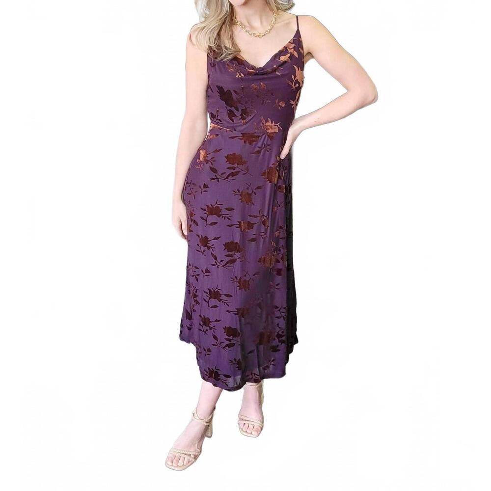NEW SUNDAY EDITION pollie dress in purple - Picture 2 of 6